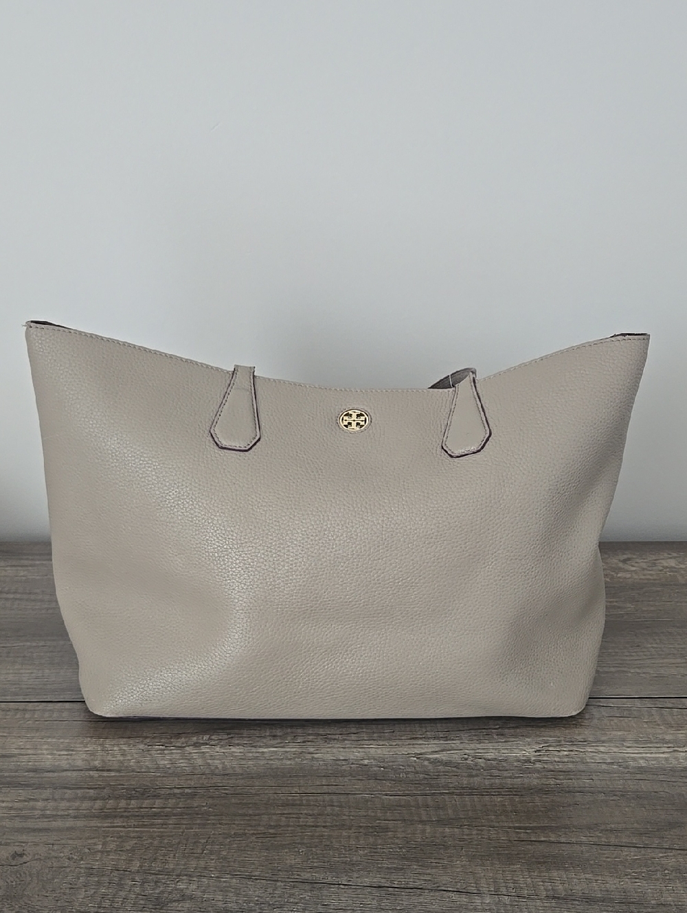 Tory Burch McGraw Pebble Leather Tote – Gray/Purple Bi-Color